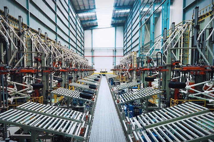 锂电池叉车个小力量大，朝阳轮胎穿上“防弹衣”，巨星亮出“杭州制造”两张新名片