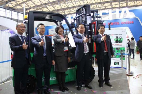 锂电专用，品质一流，卓越不凡 ——uwin电竞
革命性创新产品，完美替代内燃车典范